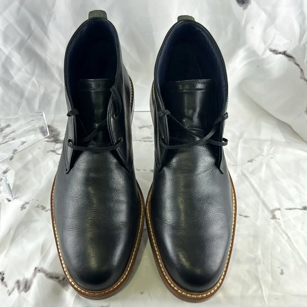 Cole Haan Leather Chukka Boots Black Stacked Wood Heel Rubber Sole Lace-Up